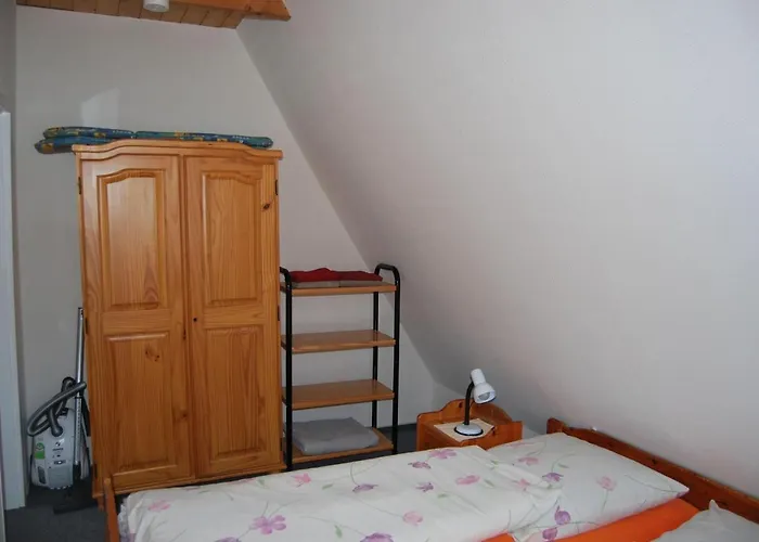 Ferienwohnung-stricker-typ-a-balkon-2-3 Apartamento *