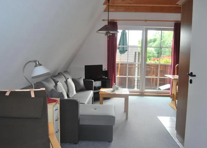 Ferienwohnung-stricker-typ-a-balkon-2-3 Apartamento *